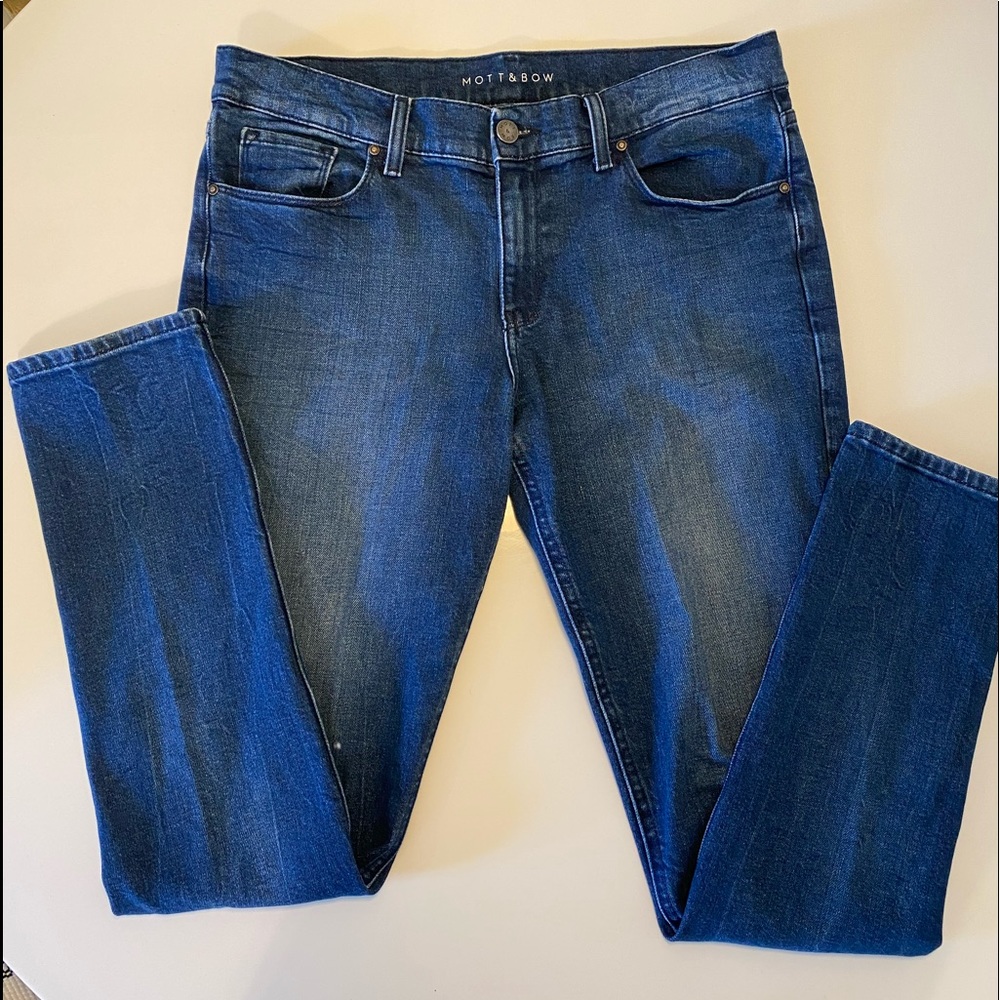 Mott & Bow 29x32 Boyfriend Jeans (225)